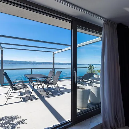 2 Bedroom Awesome In Krilo * Jesenice (Split-Dalmatia)